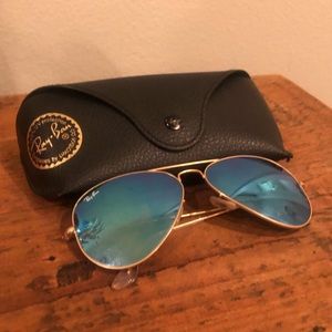 Blue mirror gold frame ray ban sunglasses!